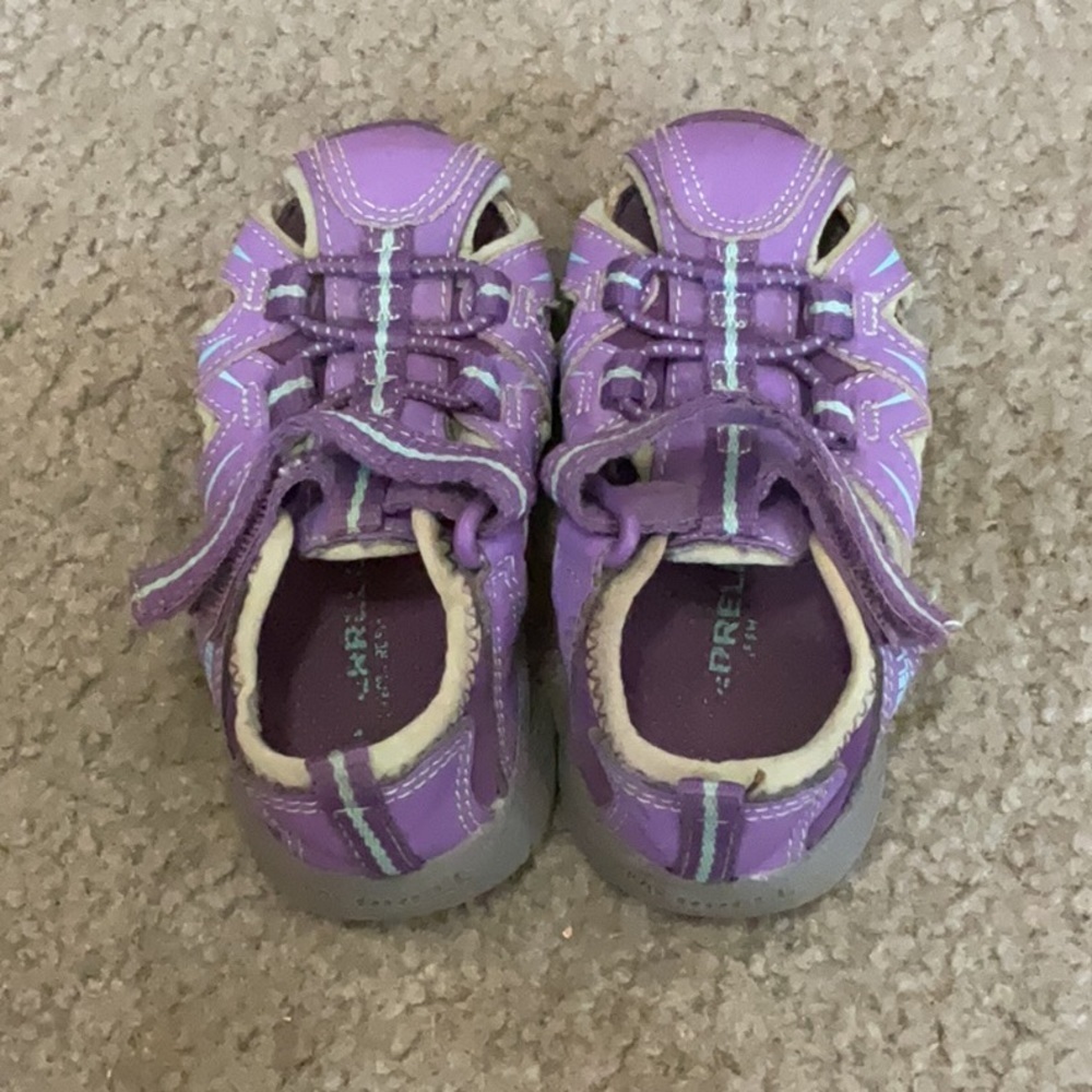 EUC kids MERRELL Velcro shoes